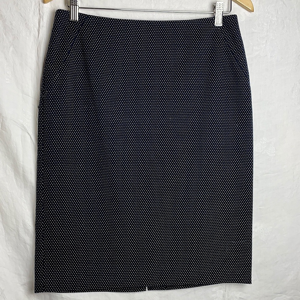 Tommy Hilfiger Navy w/ White Skirt, Size 6